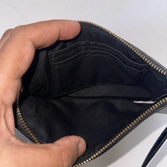 Coach wristlet - Picture 5 of 8